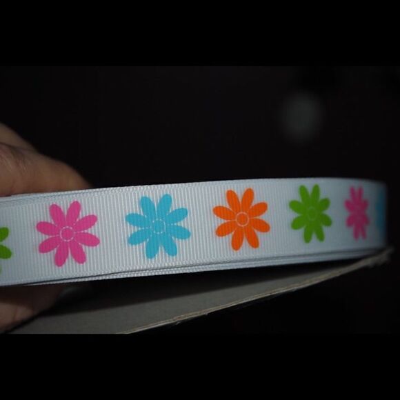 Grosgrain Ribbon 7/8” 5 yards 5/$20 hair bows shipping supplies flowers daisies - Picture 4 of 10